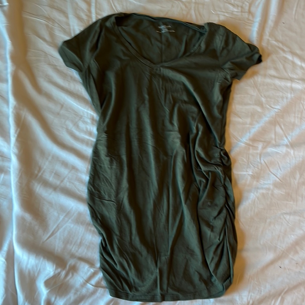Maternity V-neck Side-Shirred T-Shirt in Olive